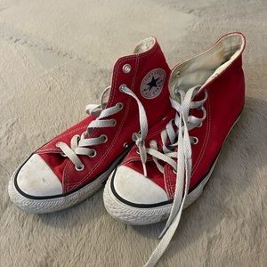 Red converse size 3